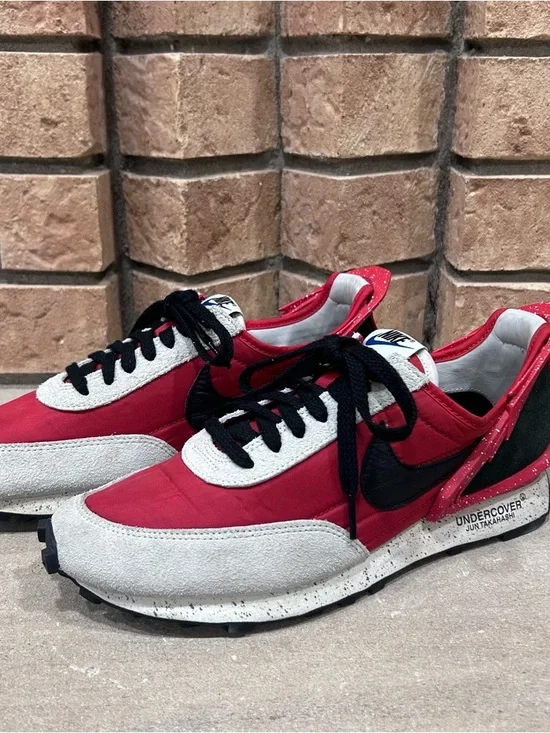 Nike Daybreak Undercover University Red Running Sneaker CJ3295-600 Women’s 11 - Picture 2 of 6
